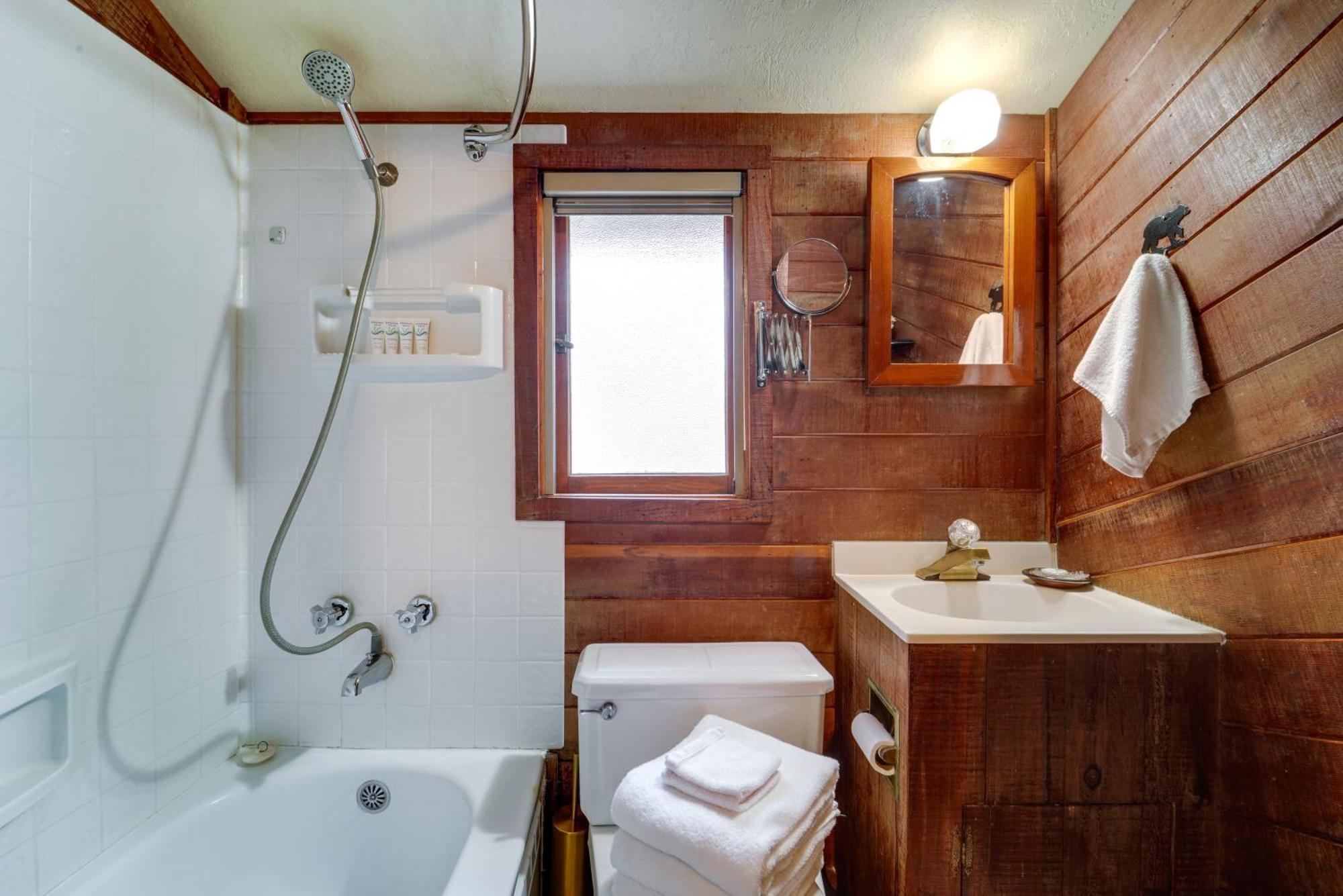 Boutique And Artsy Log Cabin In North Lake Tahoe! Kings Beach Exterior foto